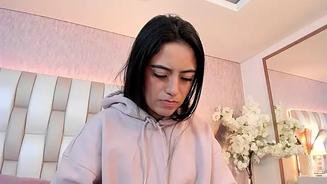 Rebeca jones online show from 26, 12, 2024