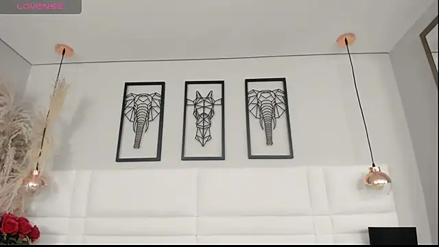 Rebeca jones online show from 29, 9, 2025