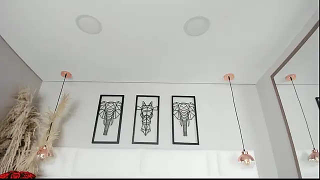 Rebeca jones online show from 4, 10, 2025