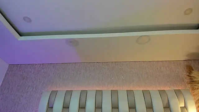 Rebeca jones online show from 6, 4, 2026