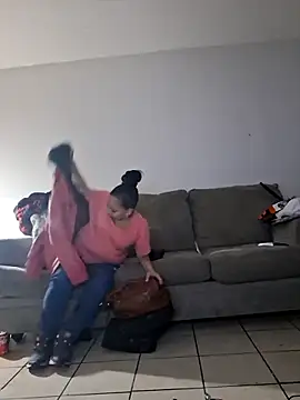 hungpenis210 online show from 9, 2, 2026