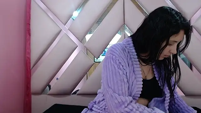 nathaly low1 online show from 29, 11, 2025