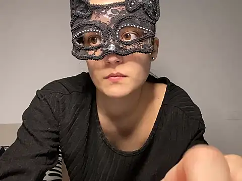 M0Namour98 online show from 19, 2, 2025