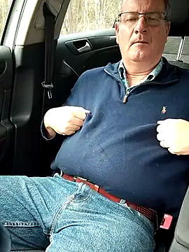 Snapshot of stiffandlubed@xh chatting on 2, 10, 2025 stiffandlubedxh online show from 2, 10, 2025