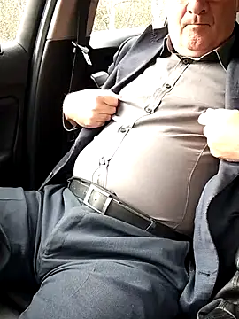 Snapshot of stiffandlubed@xh chatting on 12, 10, 2025 stiffandlubedxh online show from 12, 10, 2025