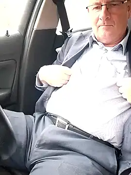 Snapshot of stiffandlubed@xh chatting on 26, 10, 2025 stiffandlubedxh online show from 26, 10, 2025