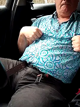 Snapshot of stiffandlubed@xh chatting on 30, 10, 2025 stiffandlubedxh online show from 30, 10, 2025