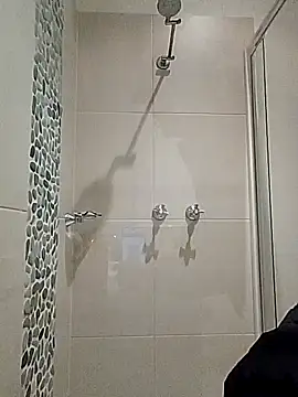 stiffandlubedxh online show from 27, 3, 2026