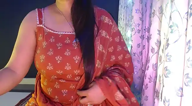 Snapshot of janifer001 chatting on 25, 12, 2024 janifer001 online show from 25, 12, 2024