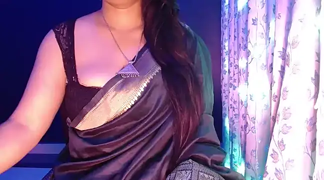 Snapshot of janifer001 chatting on 11, 1, 2025 janifer001 online show from 11, 1, 2025