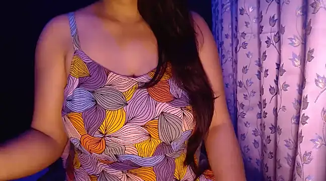 Snapshot of janifer001 chatting on 2, 3, 2025 janifer001 online show from 2, 3, 2025