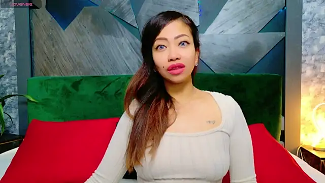 ElyaQuinn online show from 14, 1, 2025