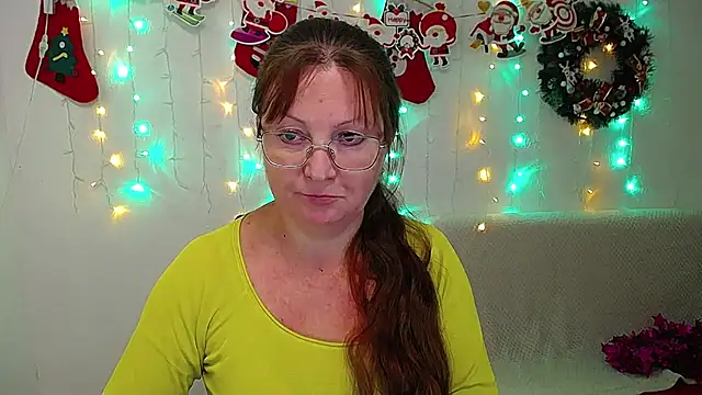 VanessaHotts online show from 6, 1, 2025