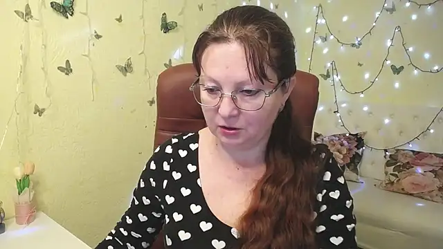 VanessaHotts online show from 28, 3, 2026