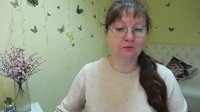 VanessaHotts online show from 4, 5, 2026