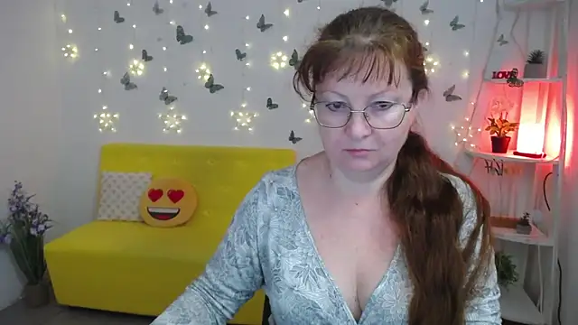 VanessaHotts online show from 11, 5, 2026