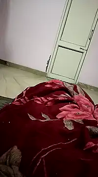 Snapshot of Sanny212 chatting on 12, 12, 2024 Sanny212 online show from 12, 12, 2024