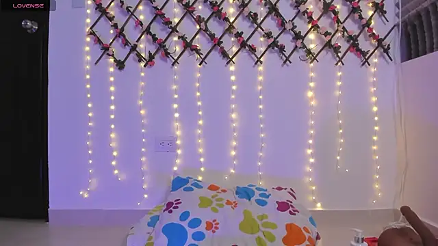 Snapshot of naughty_ebonyy chatting on 31, 3, 2026 naughty ebonyy online show from 31, 3, 2026