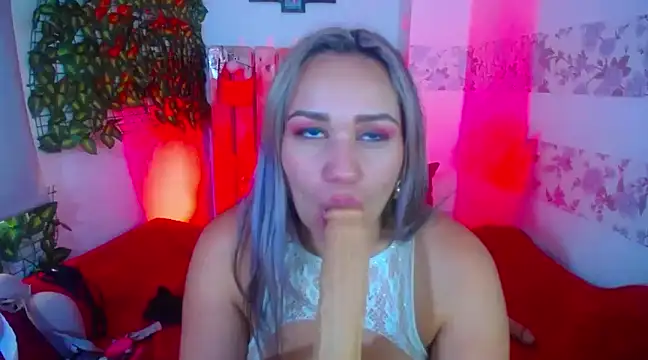 Snapshot of paula_brausin chatting on 30, 12, 2024 paula brausin online show from 30, 12, 2024