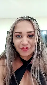 Snapshot of paula_brausin chatting on 4, 1, 2025 paula brausin online show from 4, 1, 2025