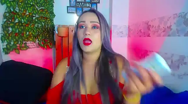 Snapshot of paula_brausin chatting on 11, 1, 2025 paula brausin online show from 11, 1, 2025