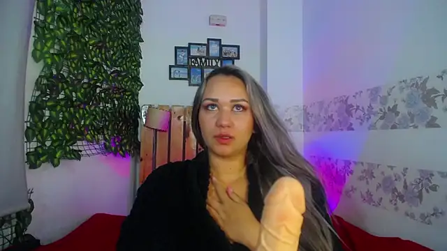 Snapshot of paula_brausin chatting on 9, 2, 2025 paula brausin online show from 9, 2, 2025