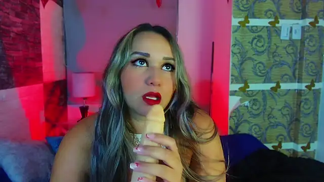Snapshot of paula_brausin chatting on 8, 3, 2025 paula brausin online show from 8, 3, 2025