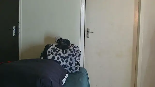 AddictiveAssCurves online show from 8, 5, 2026