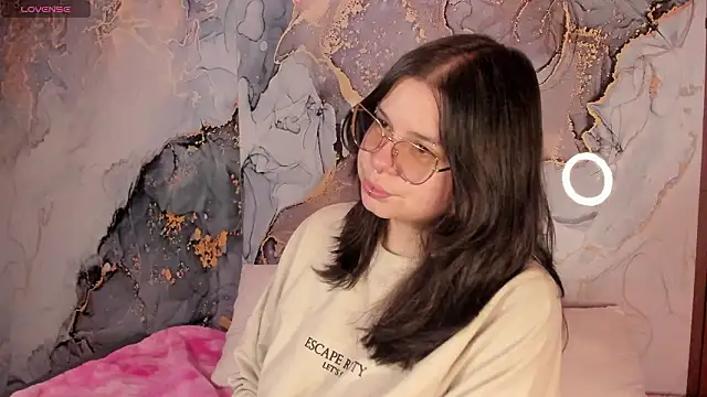 Mey moon online show from 1, 3, 2026