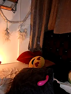 Snapshot of Piafisher1 chatting on 6, 10, 2025 Piafisher1 online show from 6, 10, 2025