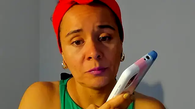 Snapshot of Sami_Hotie1 chatting on 16, 9, 2025 Sami Hotie1 online show from 16, 9, 2025