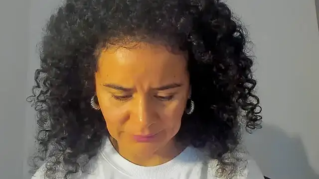 Snapshot of Sami_Hotie1 chatting on 16, 10, 2025 Sami Hotie1 online show from 16, 10, 2025