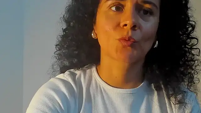 Snapshot of Sami_Hotie1 chatting on 31, 10, 2025 Sami Hotie1 online show from 31, 10, 2025