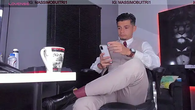 Snapshot of massimo_g chatting on 9, 1, 2025 massimo g online show from 9, 1, 2025