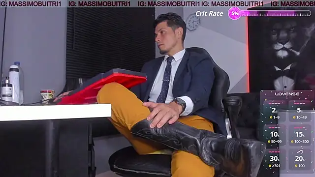 Snapshot of massimo_g chatting on 17, 10, 2025 massimo g online show from 17, 10, 2025