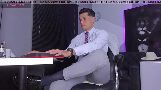 Snapshot of massimo_g chatting on 17, 10, 2025 massimo g online show from 17, 10, 2025