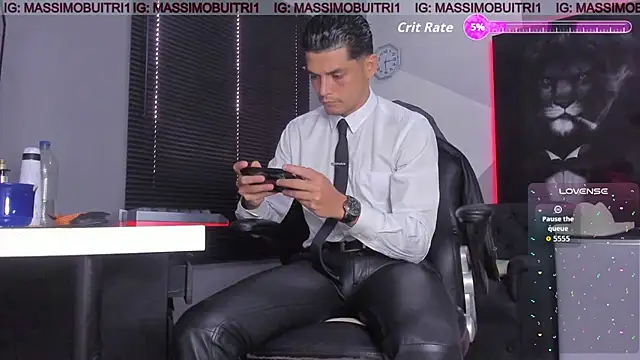 Snapshot of massimo_g chatting on 21, 10, 2025 massimo g online show from 21, 10, 2025