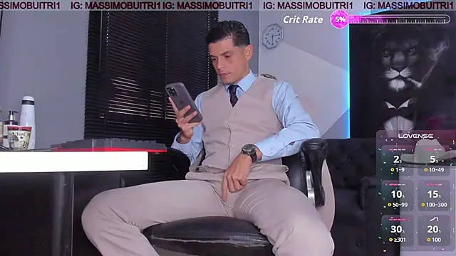 Snapshot of massimo_g chatting on 23, 10, 2025 massimo g online show from 23, 10, 2025