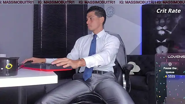 Snapshot of massimo_g chatting on 10, 11, 2025 massimo g online show from 10, 11, 2025