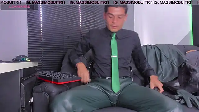 Snapshot of massimo_g chatting on 13, 4, 2026 massimo g online show from 13, 4, 2026