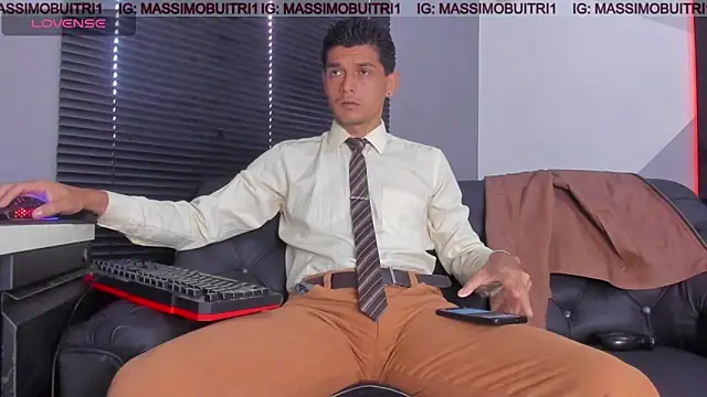Snapshot of massimo_g chatting on 14, 4, 2026 massimo g online show from 14, 4, 2026