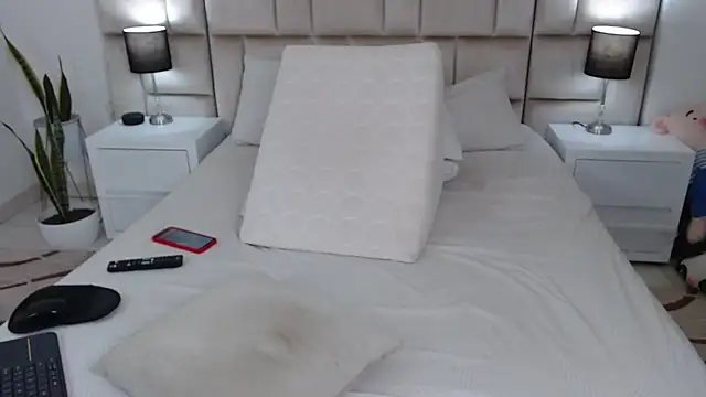 JesicaTaylorxx online show from 21, 9, 2025