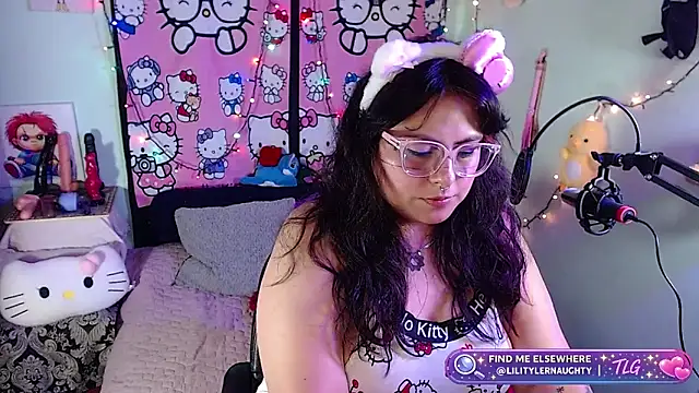 Snapshot of _lilith_heavy chatting on 2, 8, 2026 lilith heavy online show from 2, 8, 2026