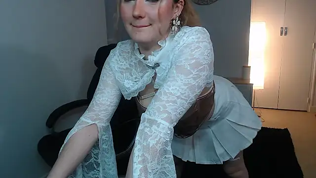 Crystal-dreamt online show from 9, 1, 2026