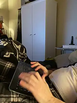 Helly069 online show from 27, 12, 2024