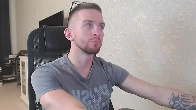 Snapshot of Marselle_Laker chatting on 24, 12, 2024 Marselle Laker online show from 24, 12, 2024