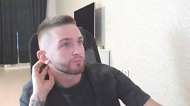 Snapshot of Marselle_Laker chatting on 10, 1, 2025 Marselle Laker online show from 10, 1, 2025