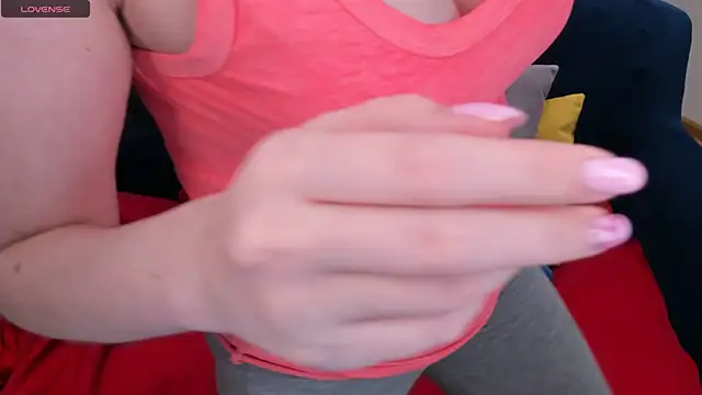 JannaVerdi  online show from 5, 2, 2025