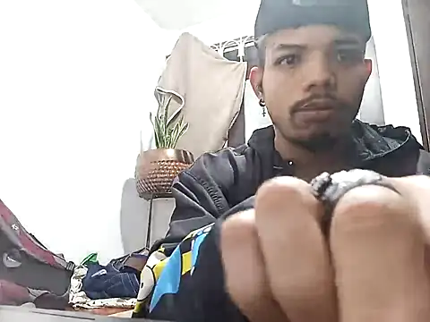 danidiazto2023 online show from 3, 11, 2025