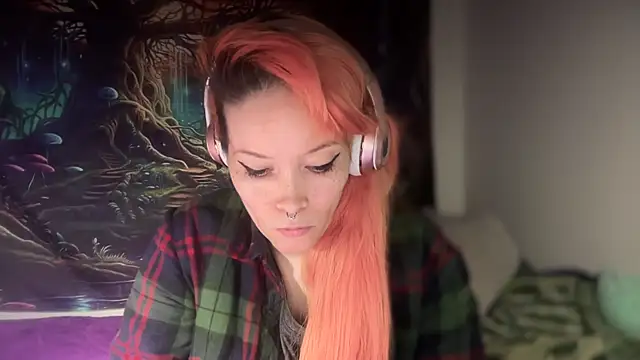 Snapshot of FRRANNKIE chatting on 7, 1, 2026 FRRANNKIE online show from 7, 1, 2026